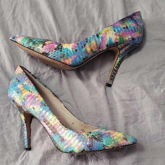 Vince Camuto Snakeskin Patterned Heels - Picture 1 of 6